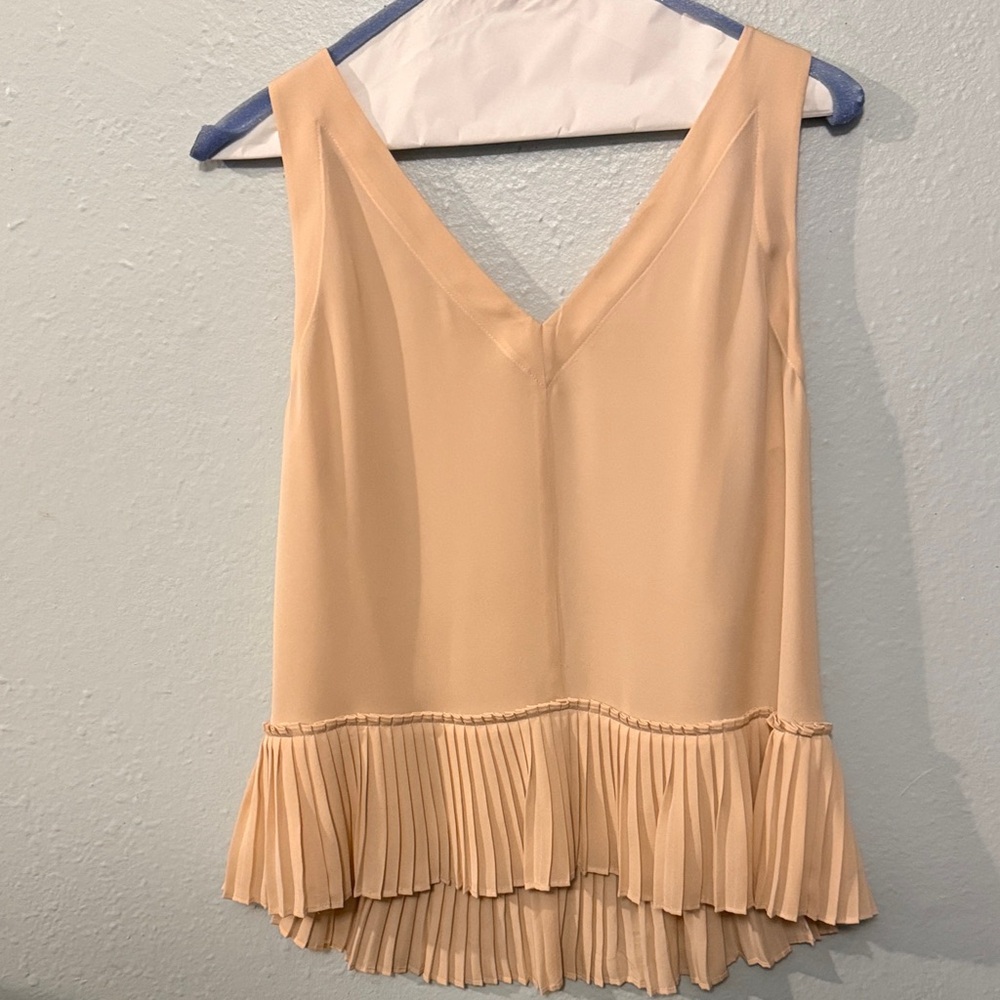 Rebecca Vallance Pleated Hem V-Neck Camisole - Light Peach